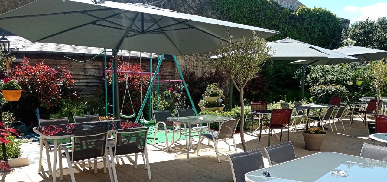 Logis La Sapiniere Hotell Remilly-Aillicourt Exteriör bild